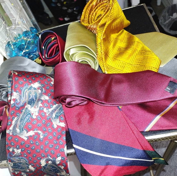 Lot of Assorted Men Ties - Picture 2 of 4